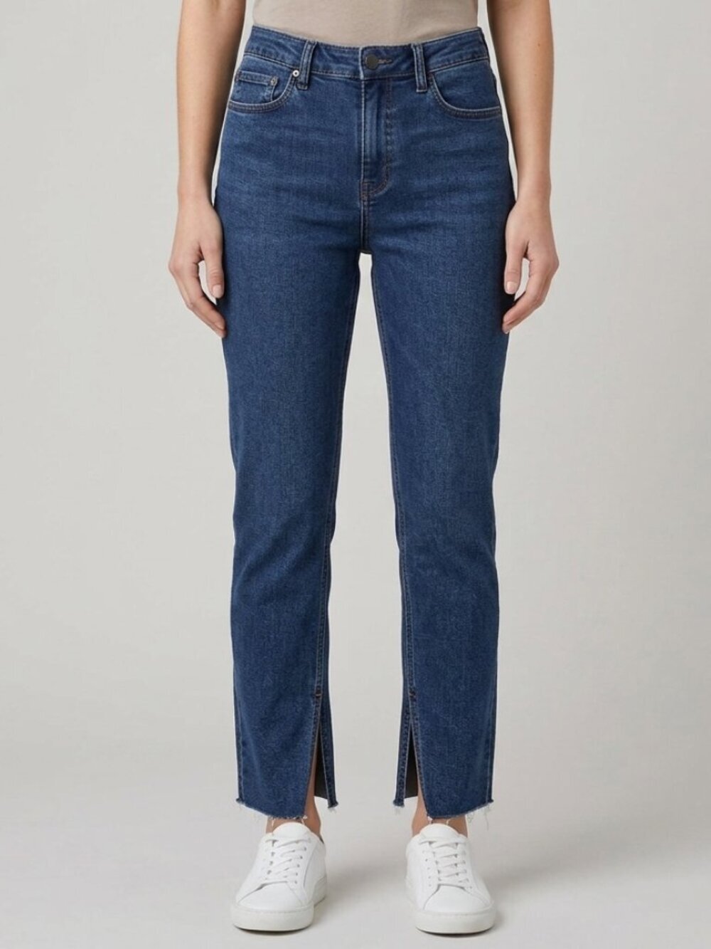 ⭐️ 5 for 20$! ⭐️ Raw Hem Jeans with Split Bottom by R Jeans